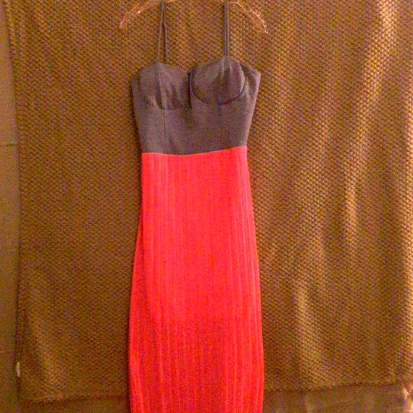 Dress with ultra thin straps/bralette style - Picture 1 of 7